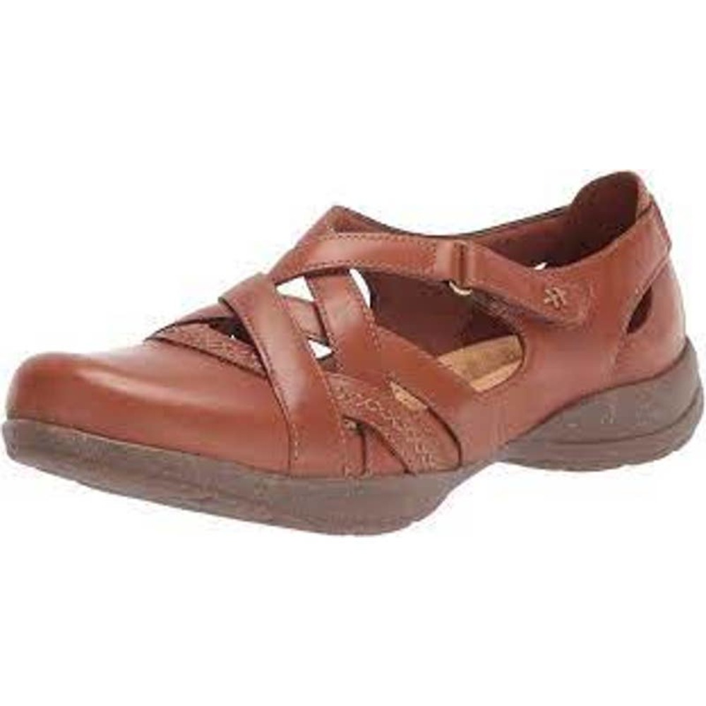 Clarks Women's Collection Roseville Step mary jane Flats shoes TAN